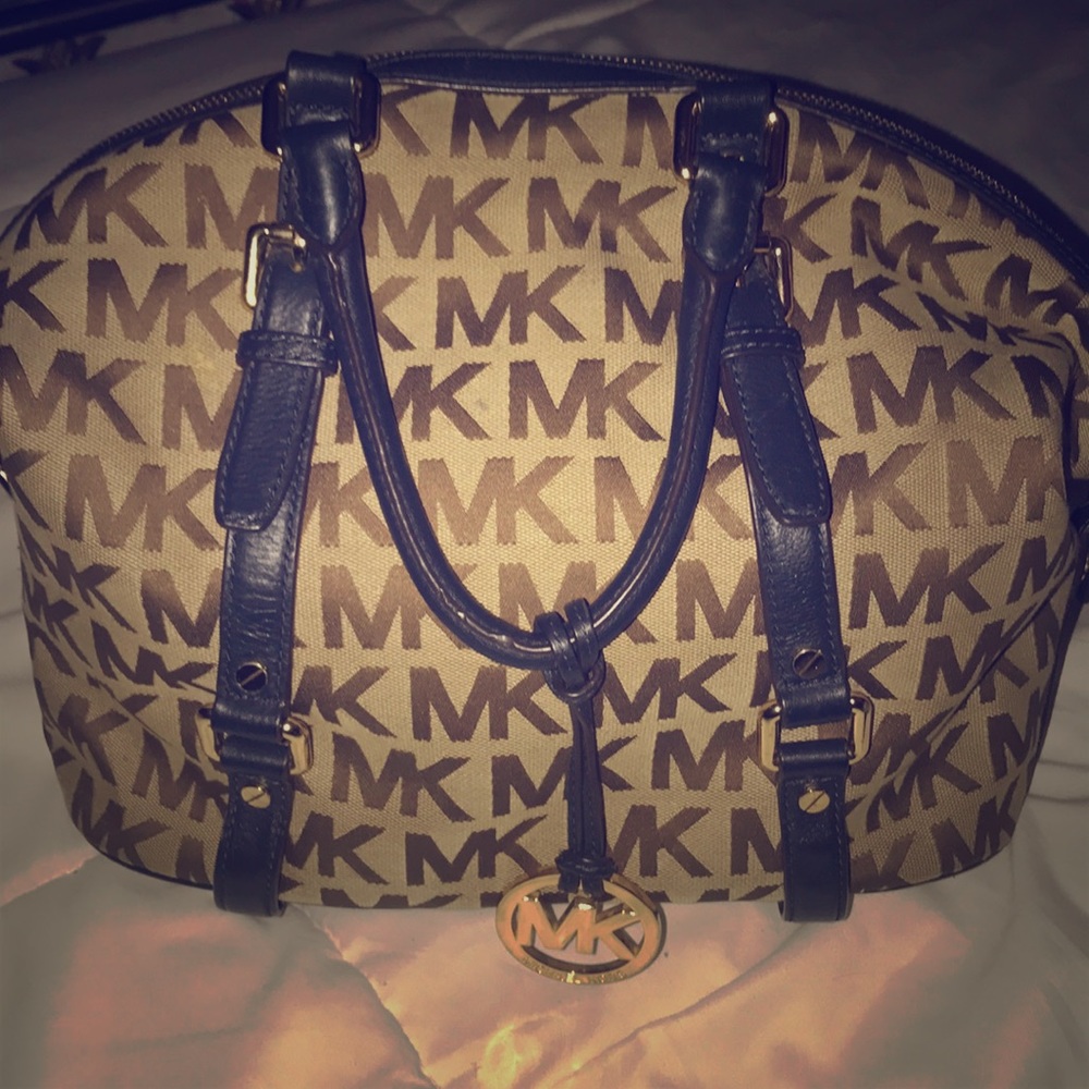 Authentic MK Bedford bag